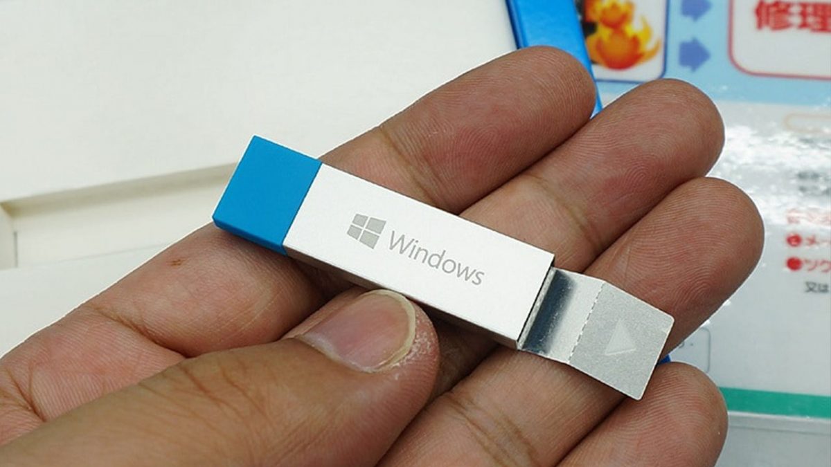 Free USB Drives from Microsoft Reinstall Windows 11 - gHacks Tech News