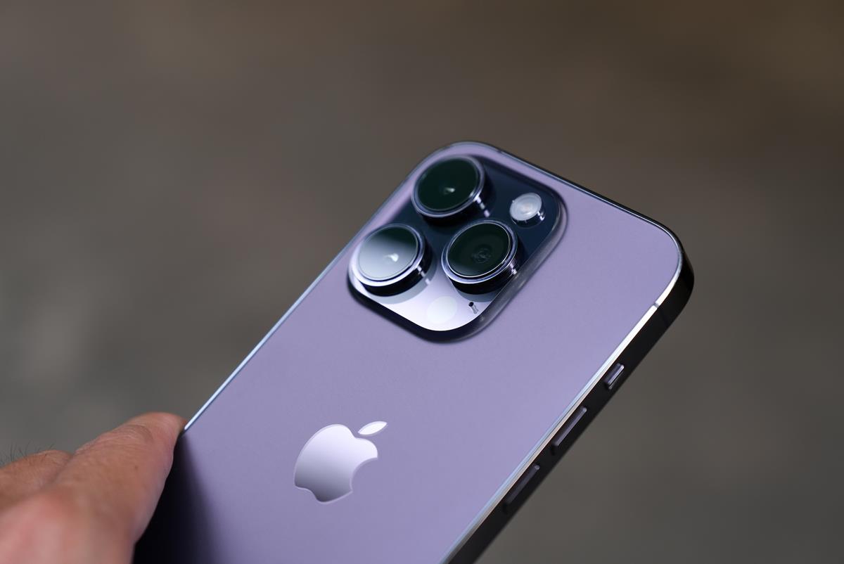 What can you do with the Action button on iPhone 15 Pro?
